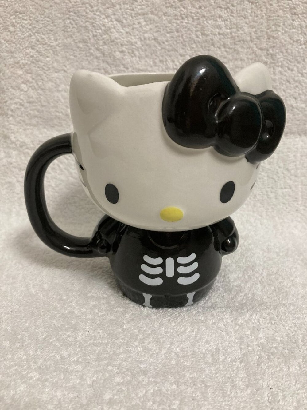 Hello Kitty Black White Skeleton Ceramic 20 oz 3D Mug